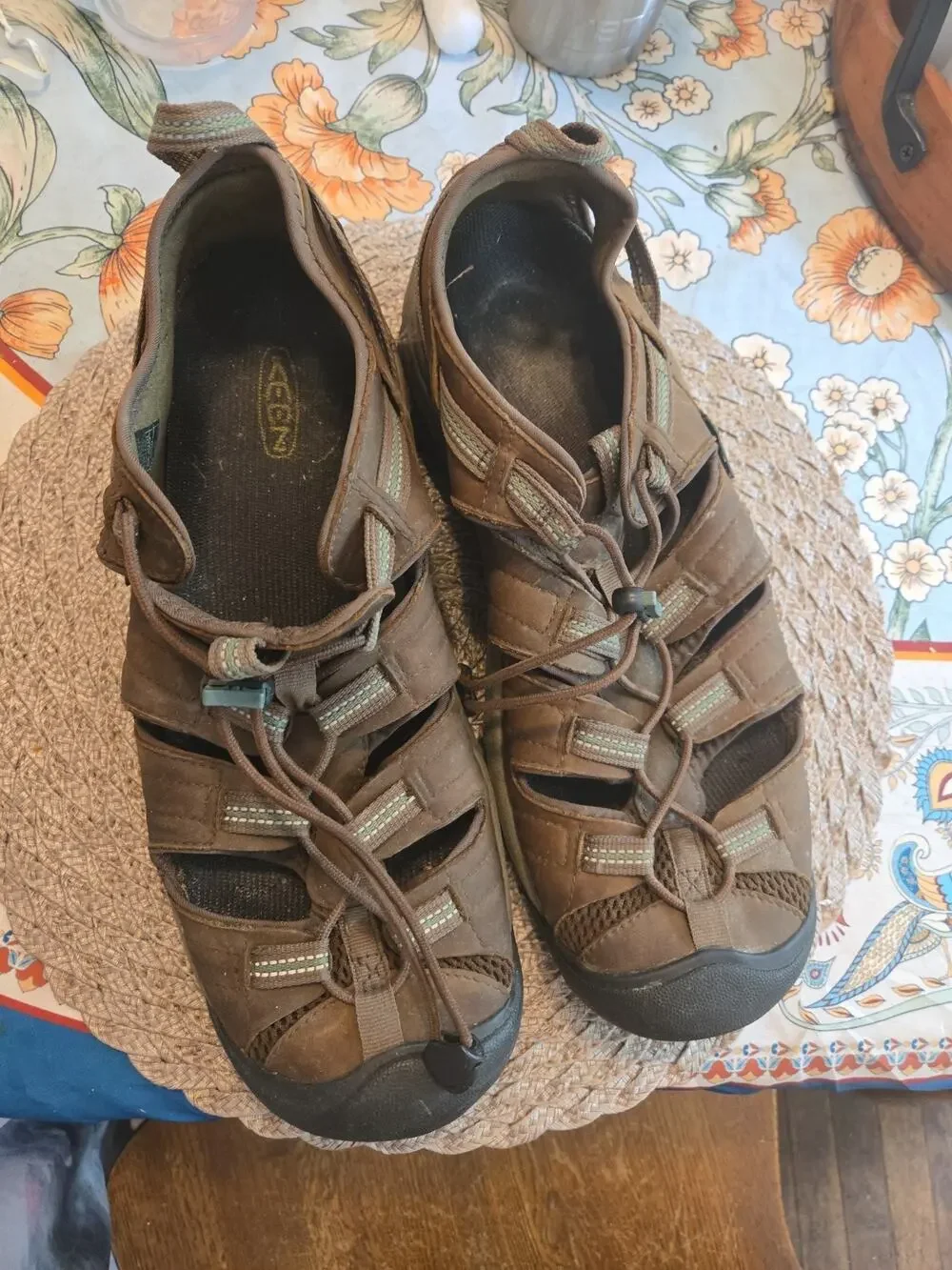 Keen Hiking Shoes Men’s Size 12